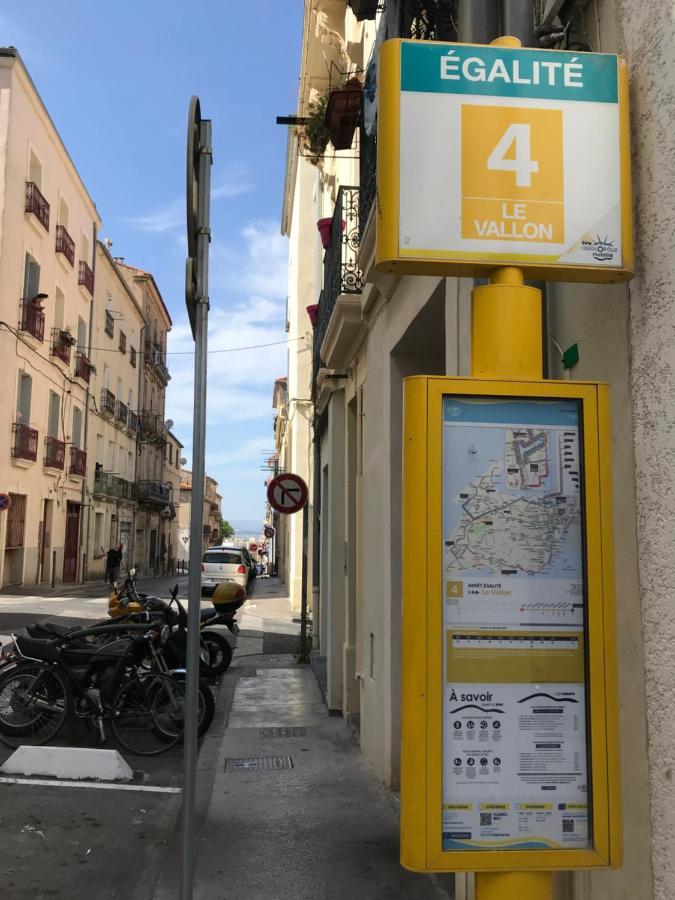 Chaleureux Studio Mansarde - Coeur De Ville De セット エクステリア 写真